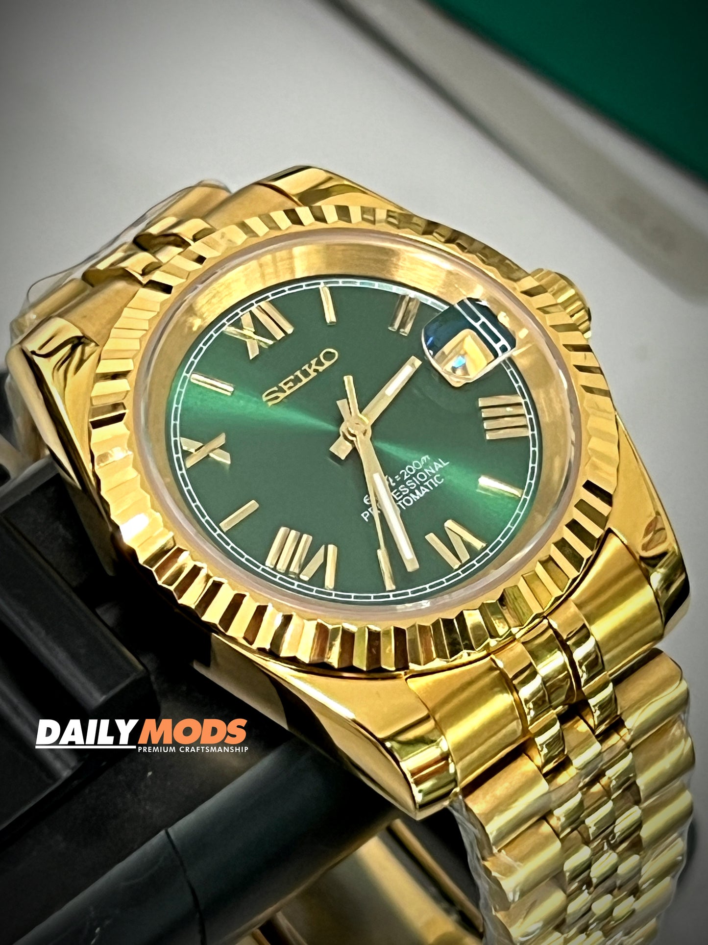 YG Datejust Green Roman