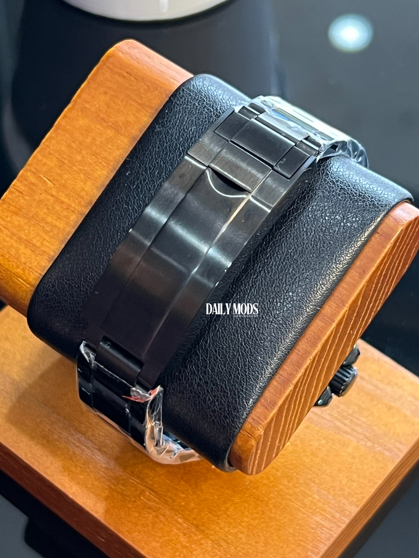 Blackout Burgundy Sub