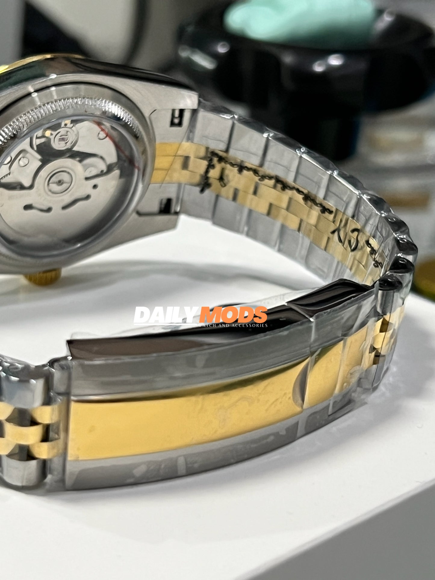 Two-Tone DJ Black Roman