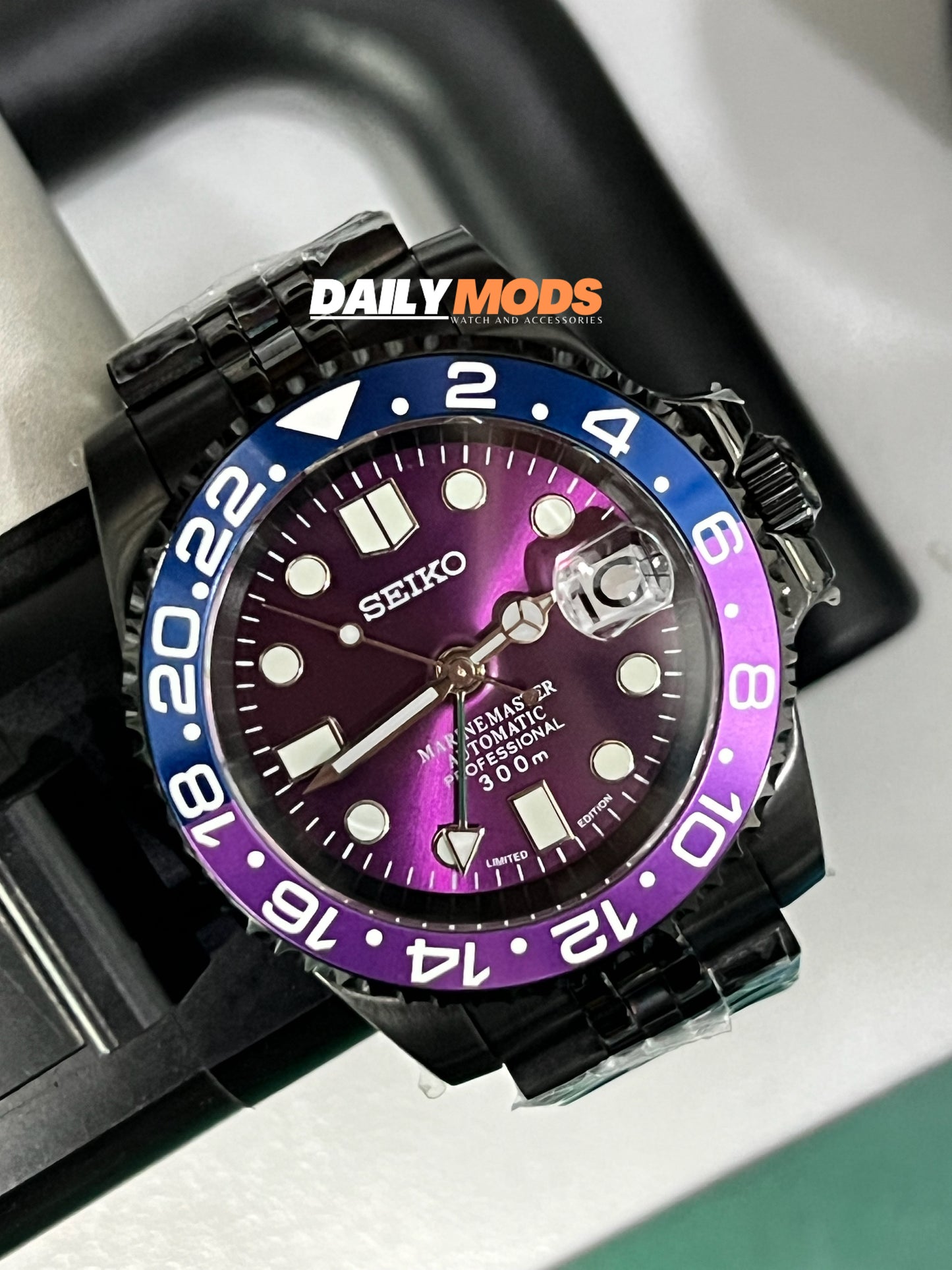GMT Fuchsia