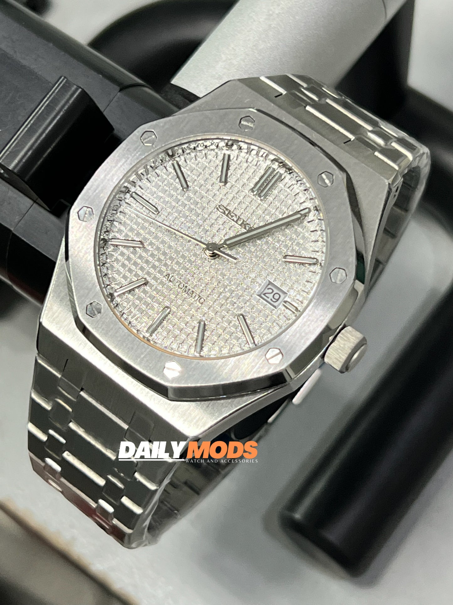 Oak White Automatic