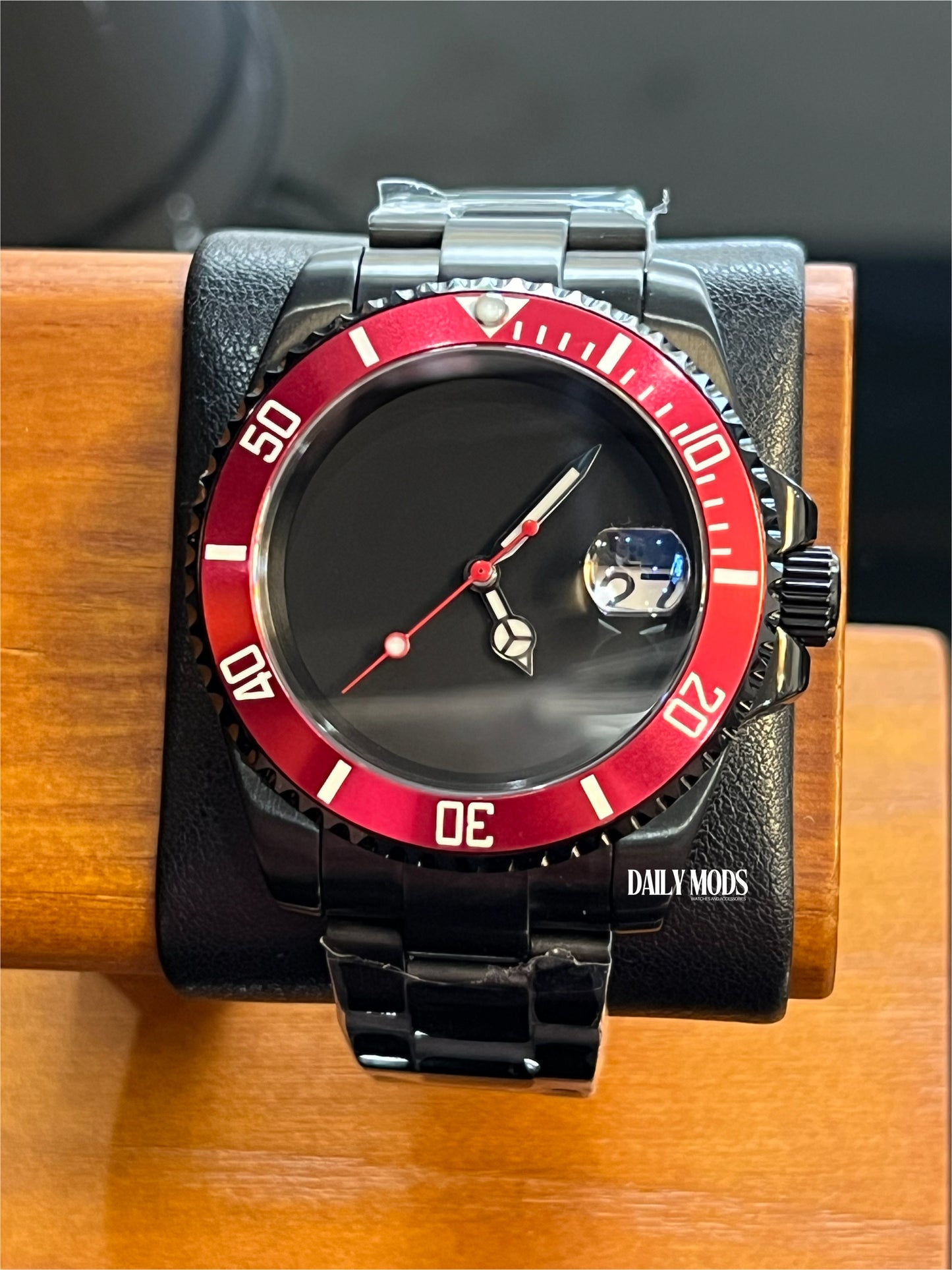Blackout Burgundy Sub