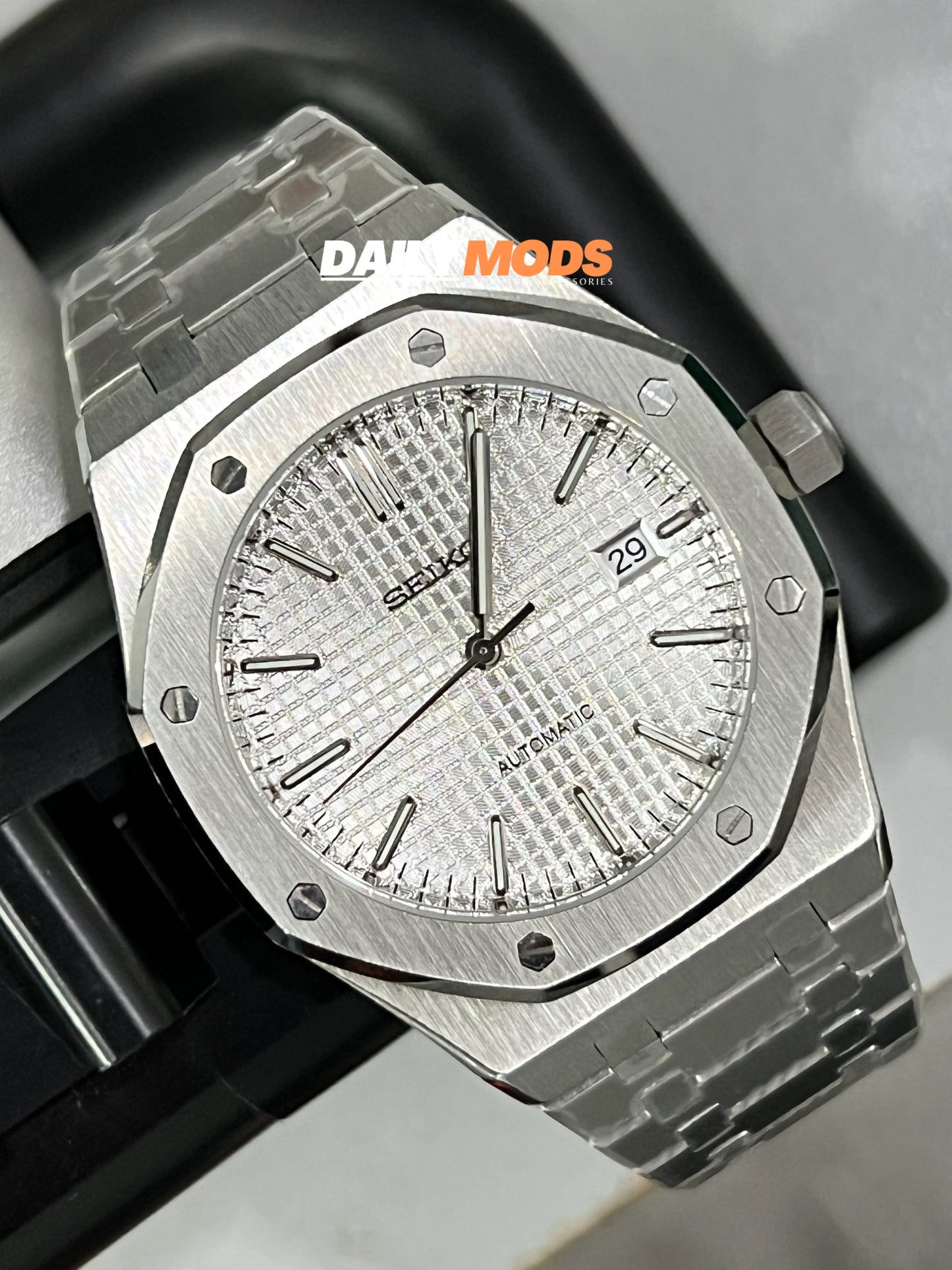 Oak White Automatic