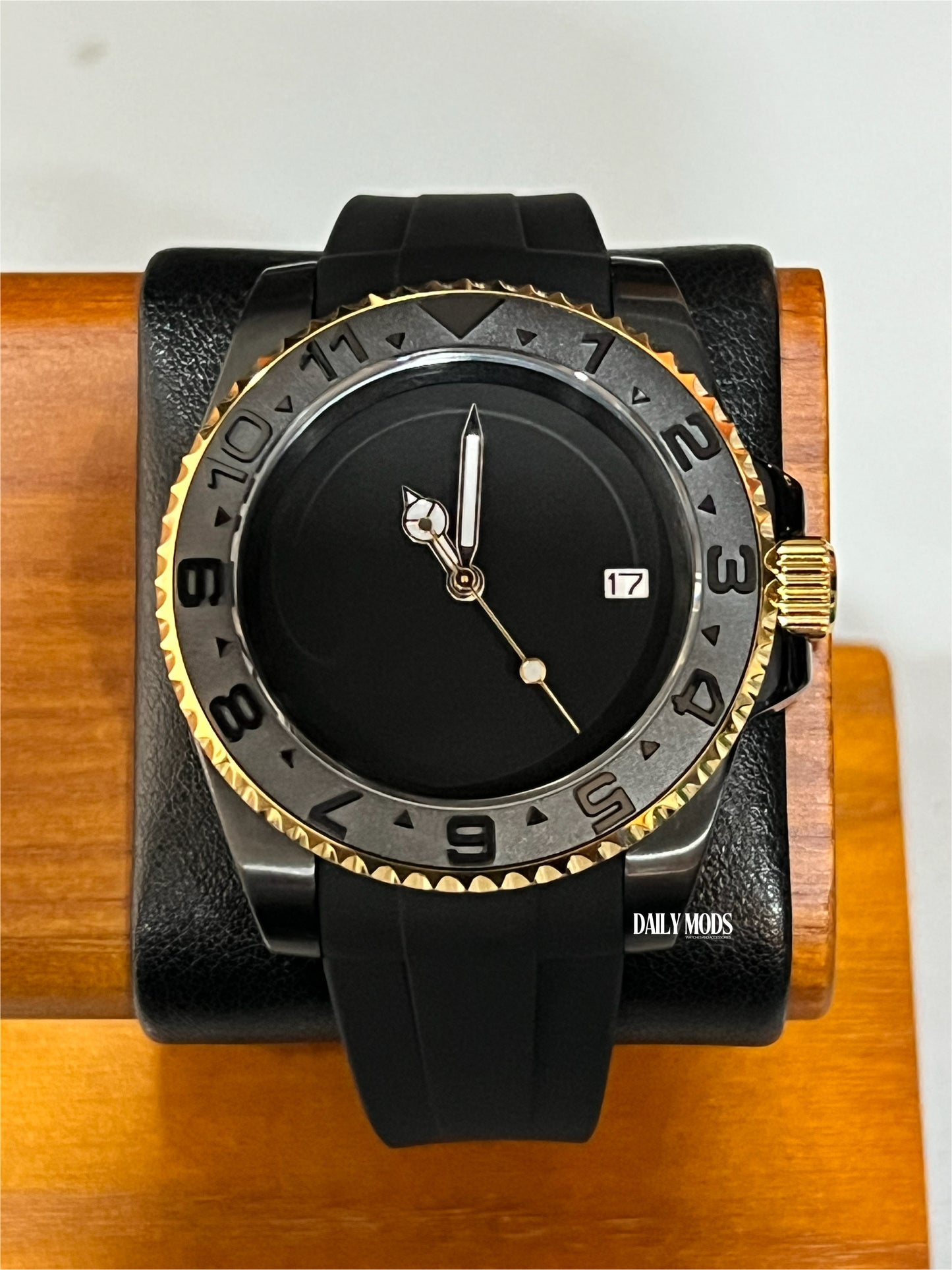 Two-Tone Stealth Black/Gold