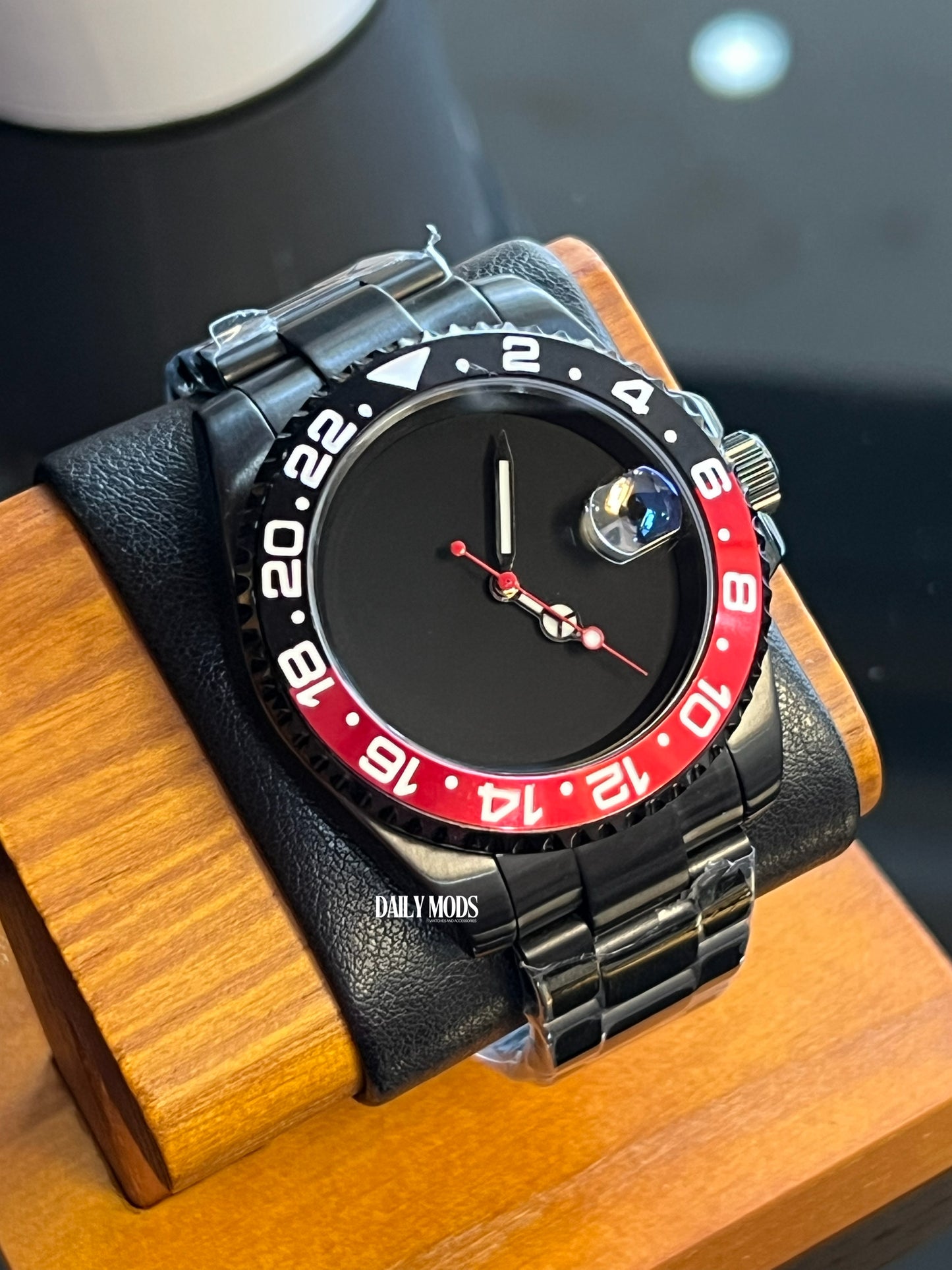 Stealth Black Coke Minimalist
