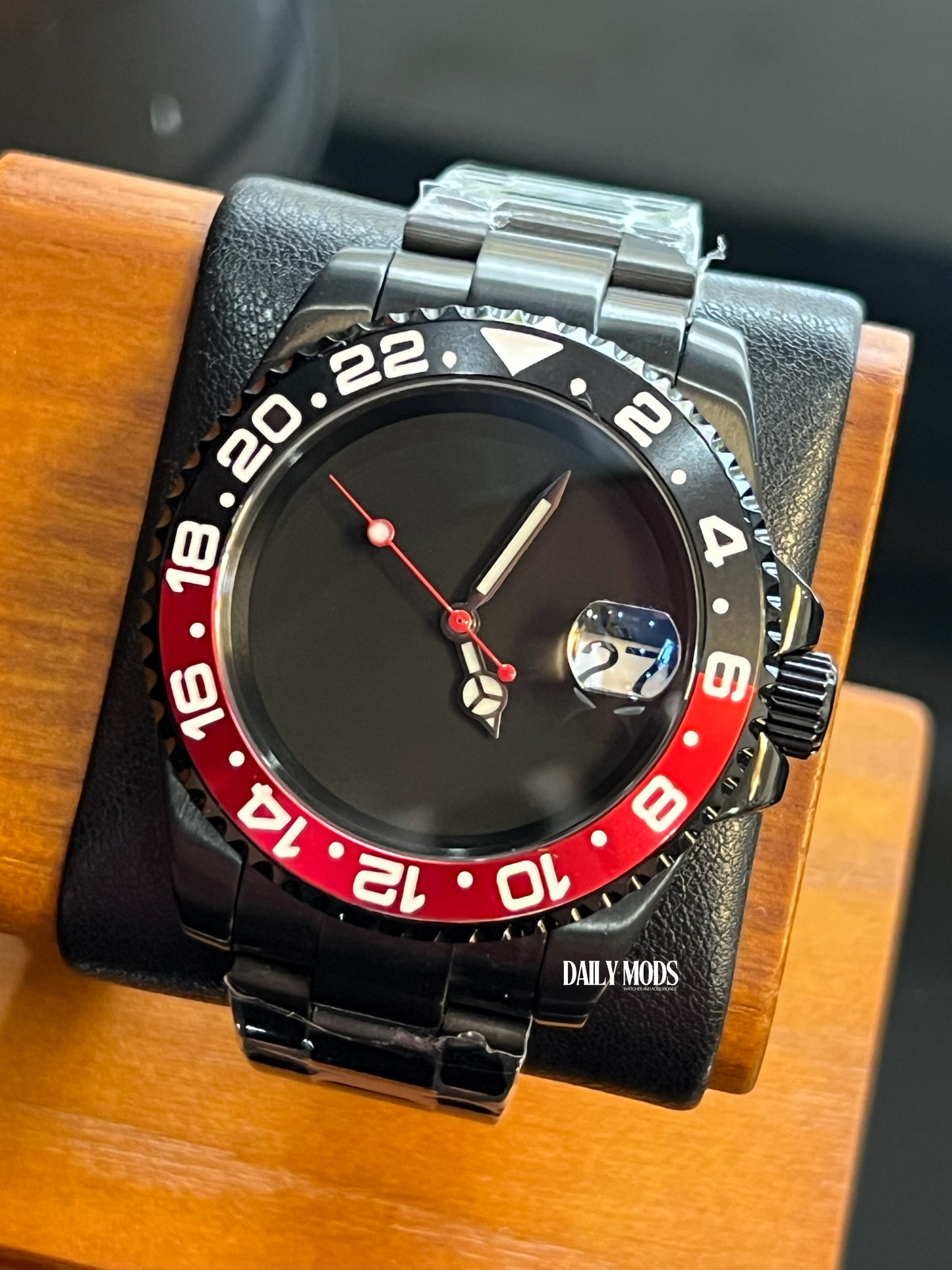 Stealth Black Coke Minimalist