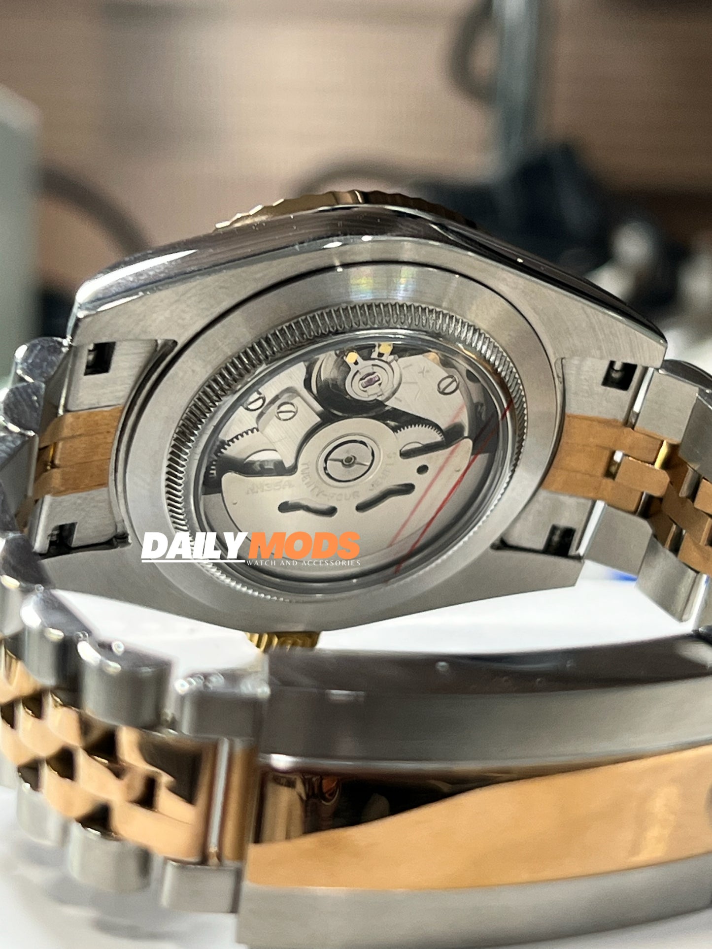 Two-Tone DJ White Pearl