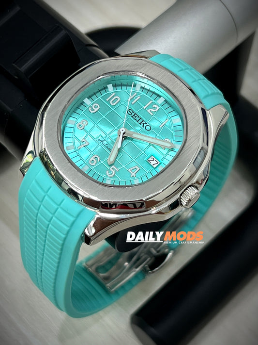 Aquanaut Tiffany Blue