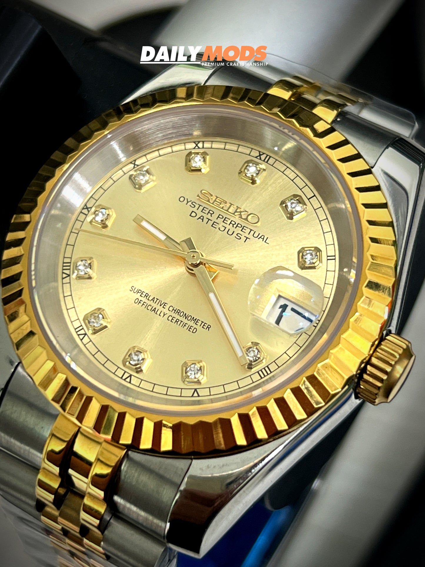 Two-Tone DJ Champagne Stud