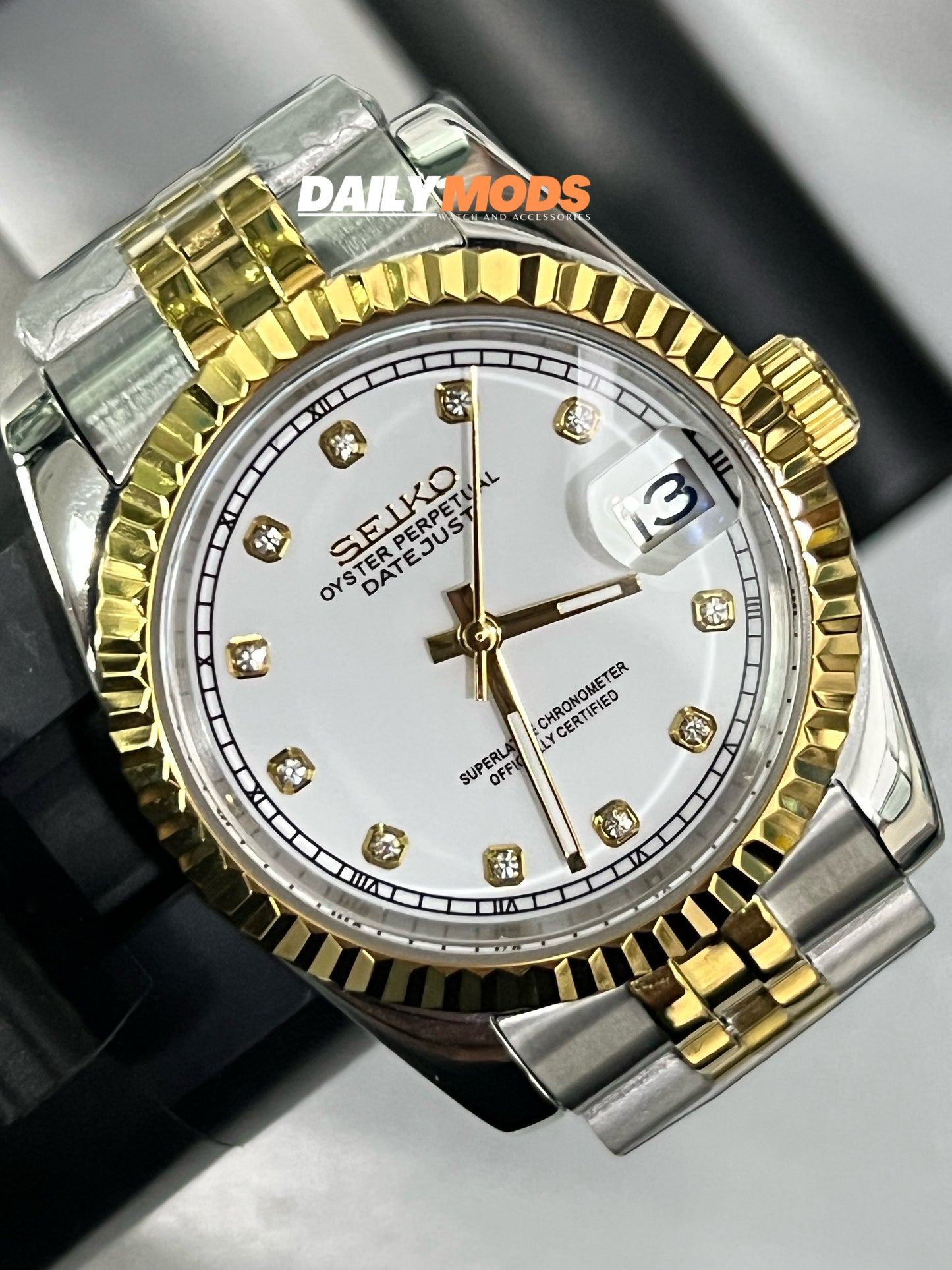 Two-Tone YG DJ White Stud