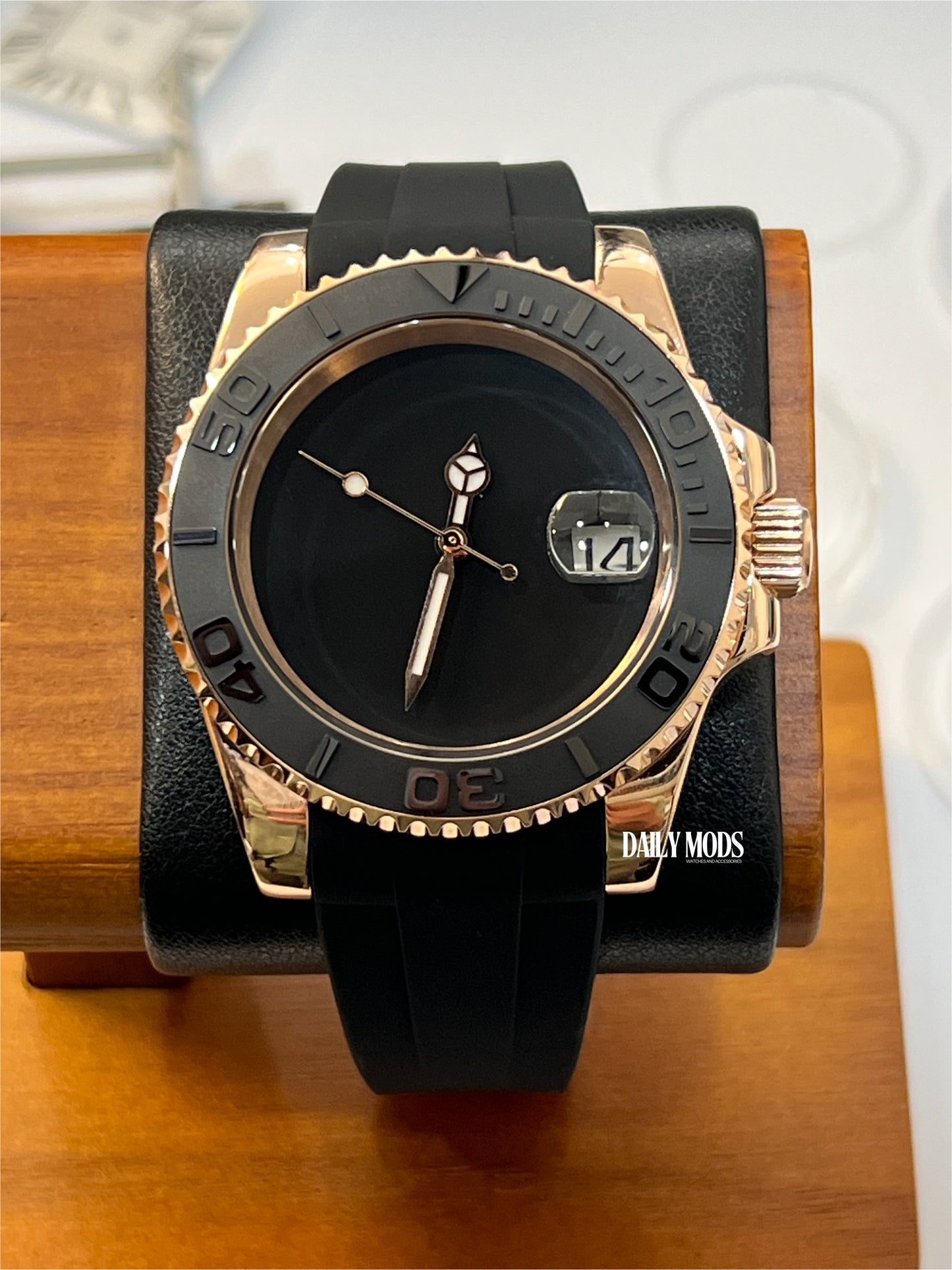 RG Black YM Minimalist